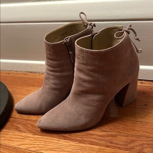 Stuart Weitzman Suede Ankle Boots - Taupe size 8.5